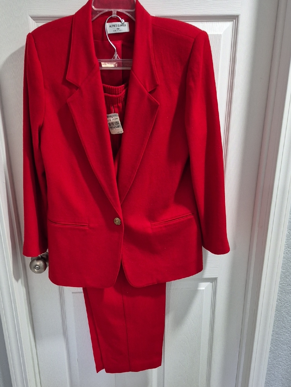 Alfred Dunner Vibrant Red 2 Piece Women's Blazer and Matching Pants Set